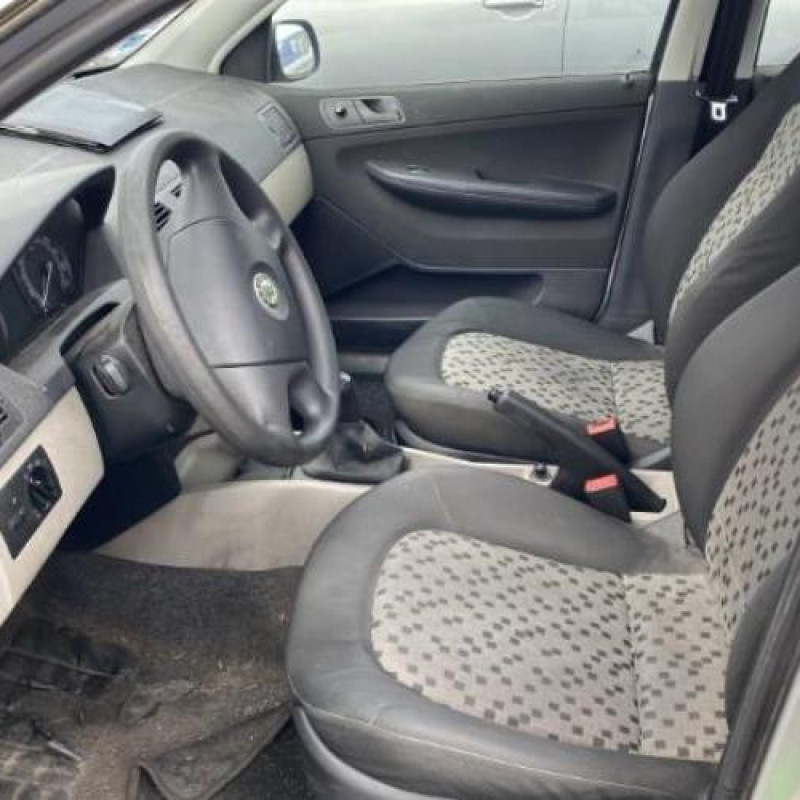 Serrure avant droit SKODA FABIA 1 Photo n°16
