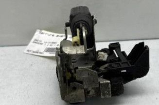 Serrure avant droit DACIA SANDERO 1