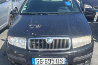Serrure avant droit SKODA FABIA 1