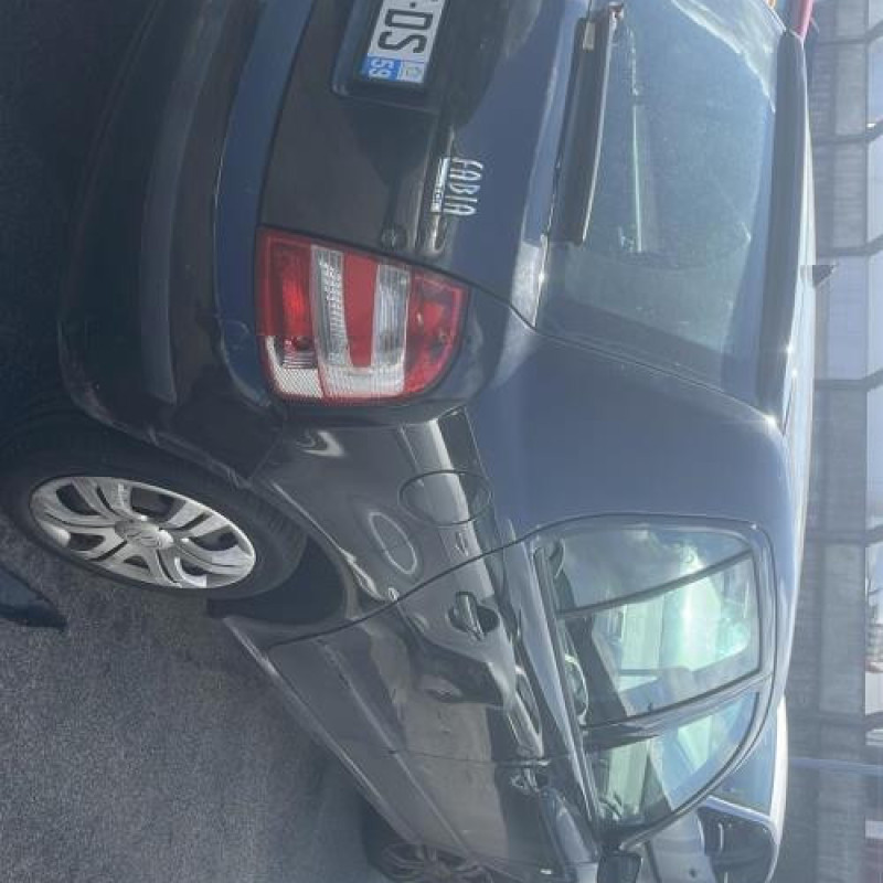 Serrure avant droit SKODA FABIA 1 Photo n°10