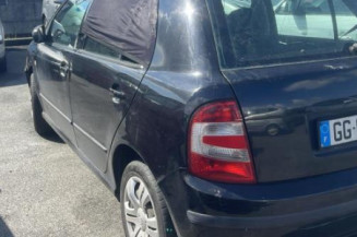 Serrure avant droit SKODA FABIA 1