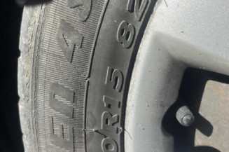 Serrure avant droit SKODA FABIA 1