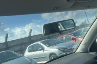 Serrure avant droit SKODA FABIA 1