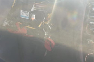 Serrure avant droit FORD FIESTA 4