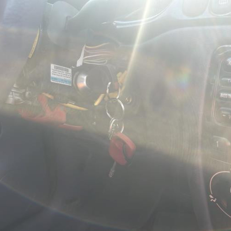 Serrure avant droit FORD FIESTA 4 Photo n°15