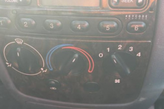 Serrure avant droit FORD FIESTA 4