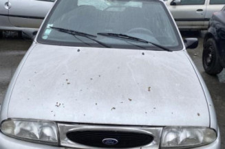 Serrure avant droit FORD FIESTA 4