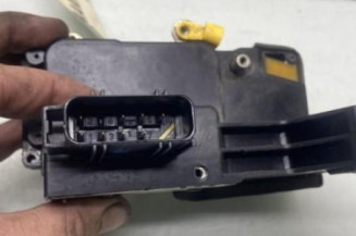 Serrure avant droit FORD FUSION