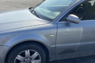 Serrure avant droit VOLKSWAGEN PASSAT 4