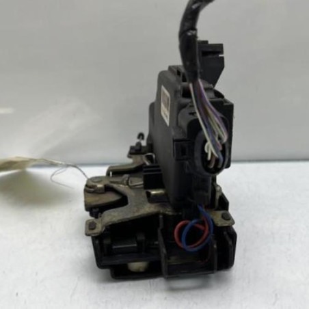 Serrure avant droit VOLKSWAGEN NEW BEETLE 1