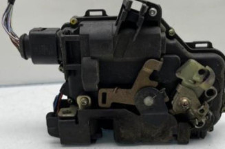 Serrure avant droit VOLKSWAGEN NEW BEETLE 1