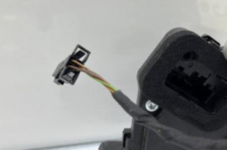 Serrure avant gauche SEAT IBIZA 5