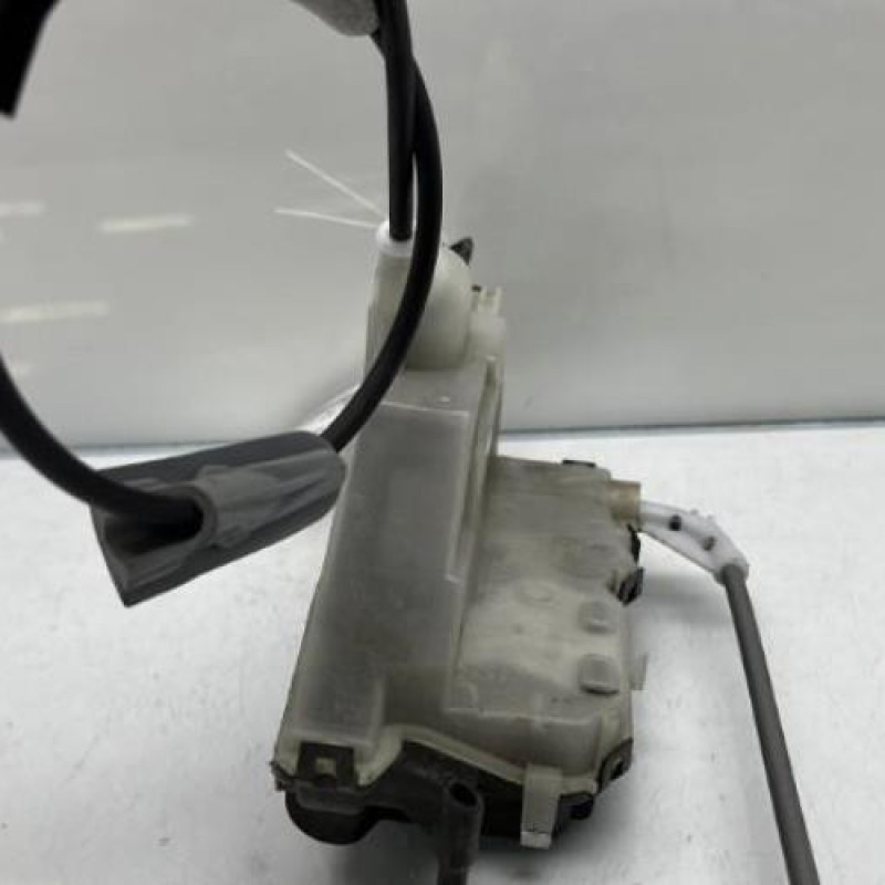 Serrure avant droit CITROEN C4 CACTUS Photo n°8