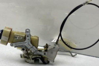Serrure avant droit TOYOTA YARIS 1