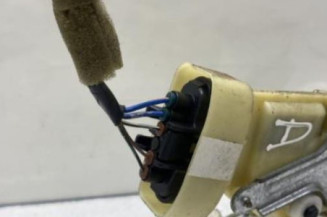 Serrure avant droit TOYOTA YARIS 1