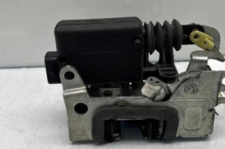 Serrure avant droit DACIA DUSTER 1
