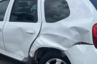 Serrure avant droit DACIA DUSTER 1