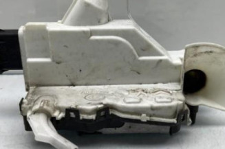 Serrure avant gauche PEUGEOT 308 1