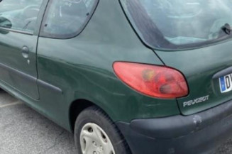 Serrure avant gauche PEUGEOT 206