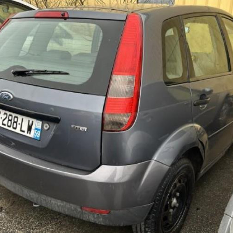 Moteur FORD FIESTA 5 Photo n°8