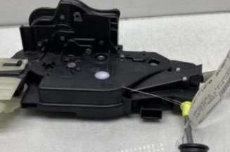 Serrure avant gauche MERCEDES CLASSE CLA 118