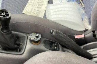 Serrure avant gauche PEUGEOT 206
