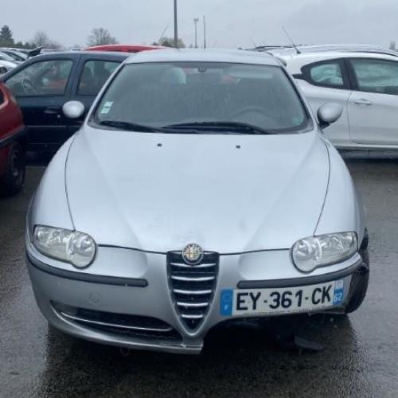 Porte avant droit ALFA ROMEO 147 Photo n°9