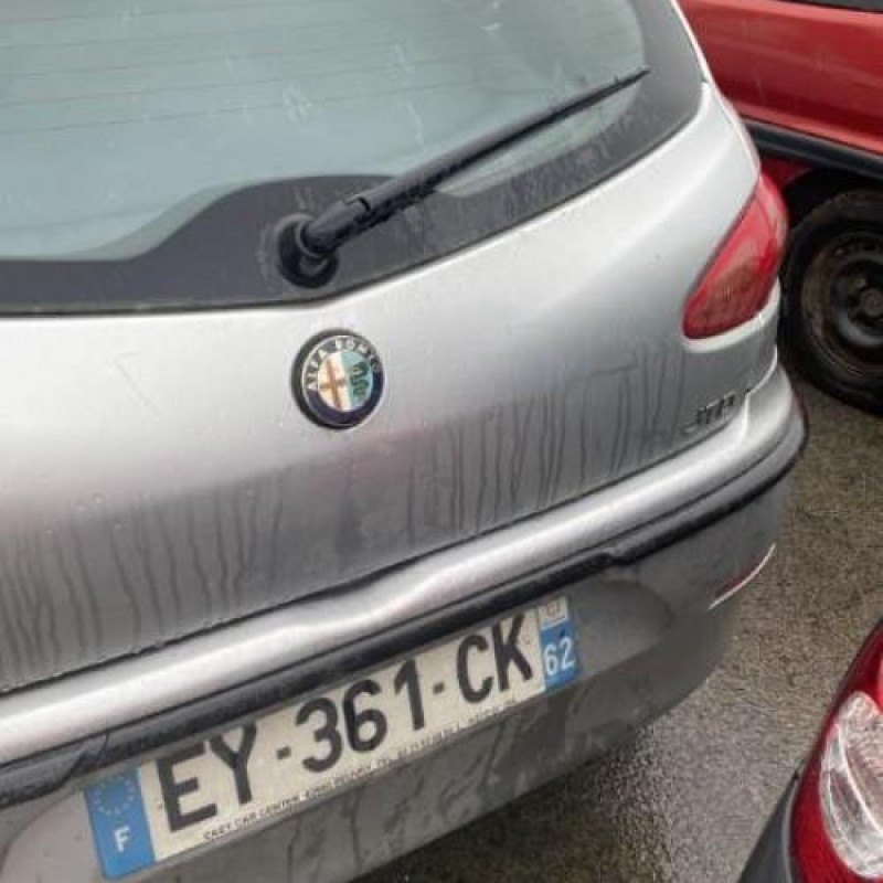 Porte avant droit ALFA ROMEO 147 Photo n°14