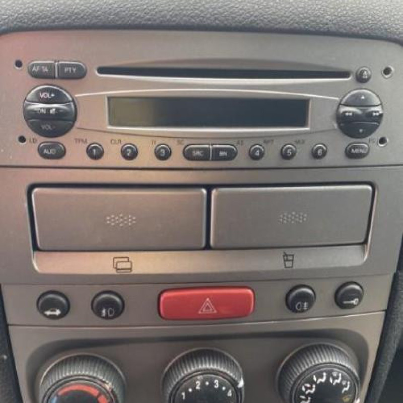 Porte avant droit ALFA ROMEO 147 Photo n°18