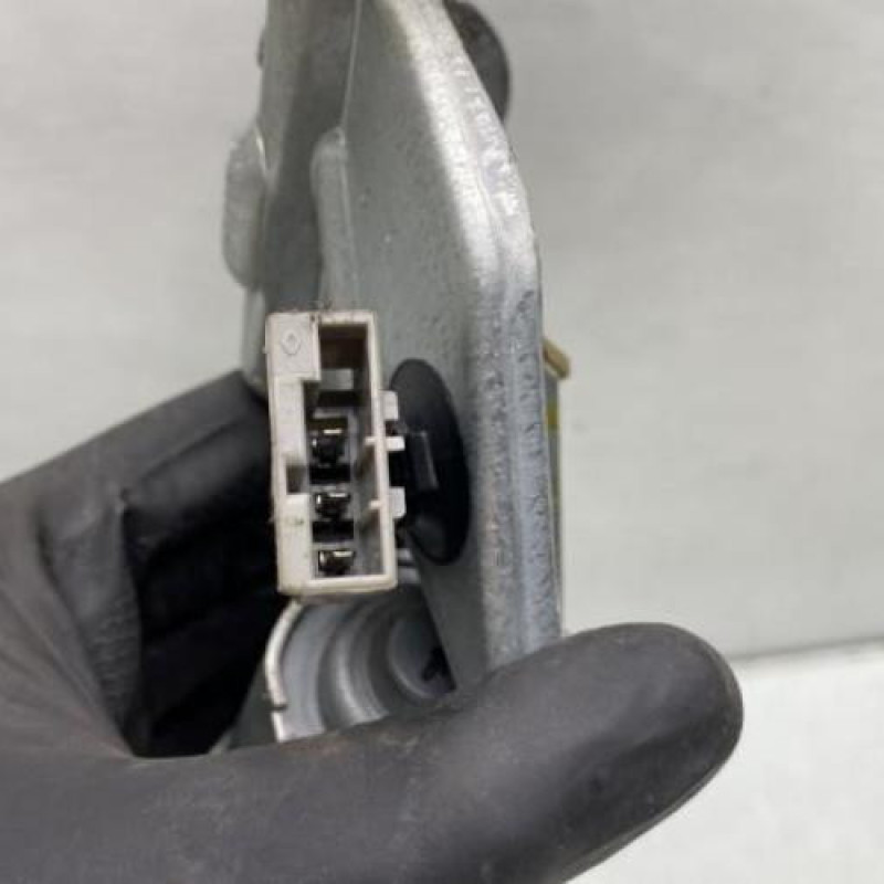 Moteur essuie glace arriere RENAULT MEGANE 1 Photo n°3