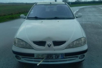 Moteur essuie glace arriere RENAULT MEGANE 1
