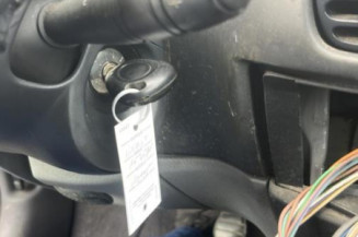 Moteur essuie glace arriere RENAULT MEGANE 1