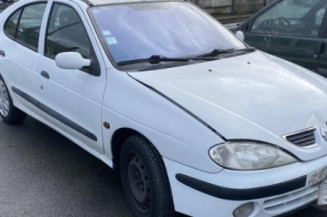 Moteur essuie glace arriere RENAULT MEGANE 1