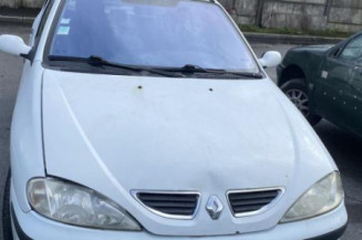 Moteur essuie glace arriere RENAULT MEGANE 1