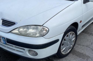 Moteur essuie glace arriere RENAULT MEGANE 1