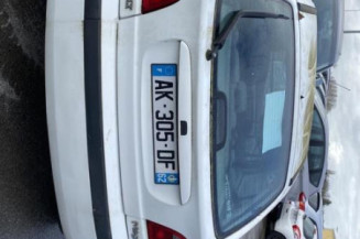 Moteur essuie glace arriere RENAULT MEGANE 1