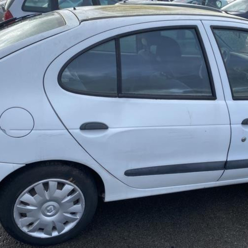 Moteur essuie glace arriere RENAULT MEGANE 1 Photo n°15