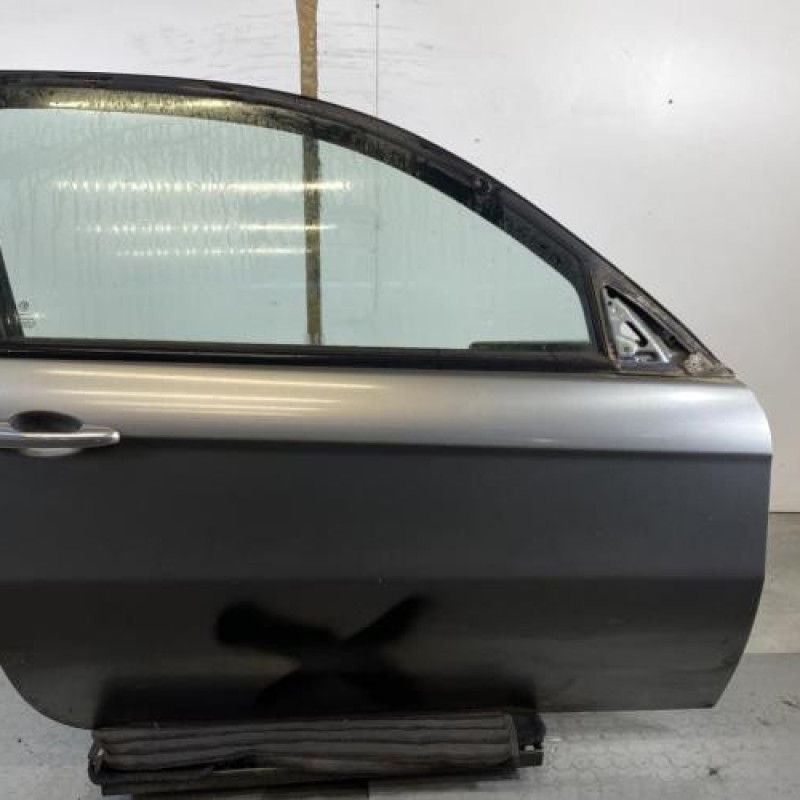 Porte avant droit ALFA ROMEO 147 Photo n°1