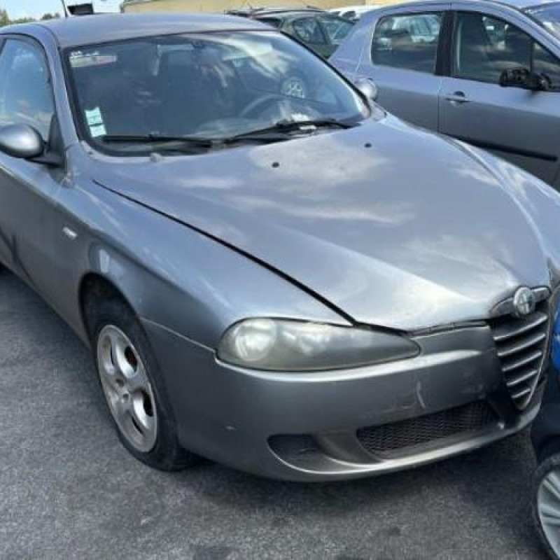 Porte avant droit ALFA ROMEO 147 Photo n°9