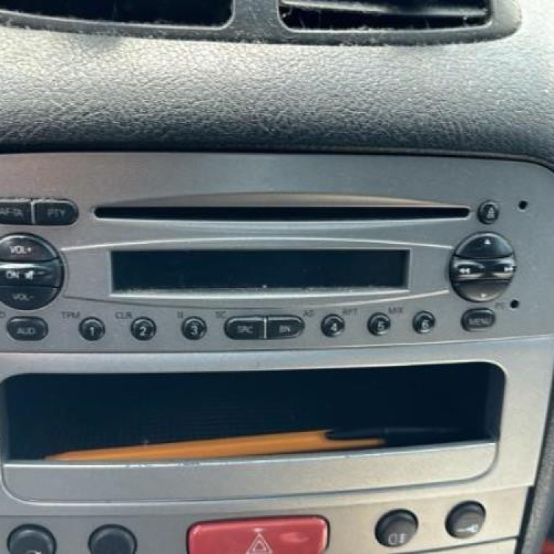 Porte avant droit ALFA ROMEO 147 Photo n°15
