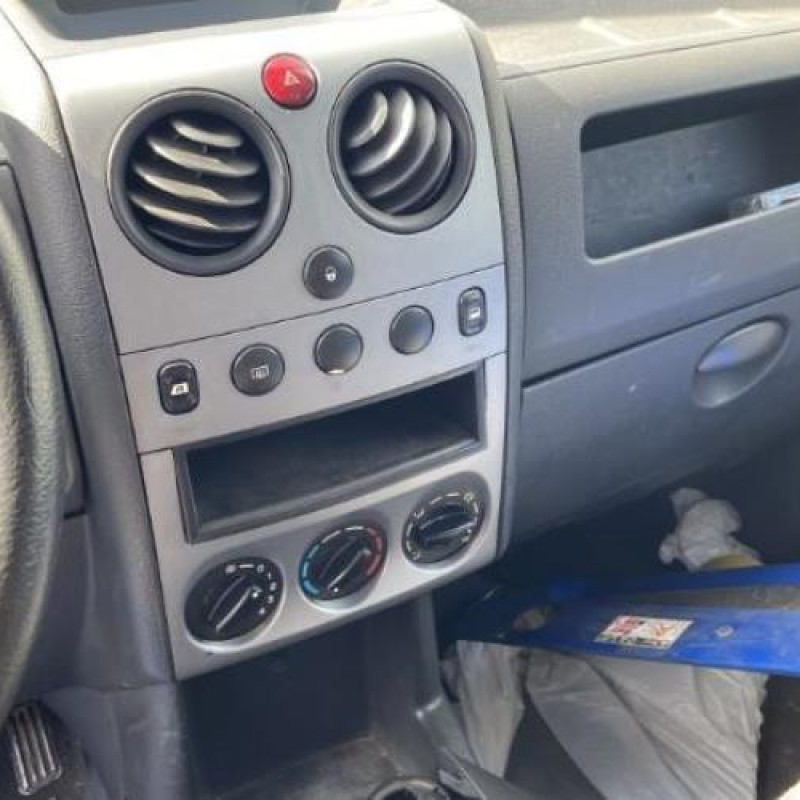 mot. essuie glace arrière droit CITROEN BERLINGO 1 Photo n°14