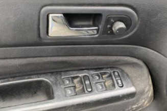 Porte arriere droit VOLKSWAGEN GOLF 4