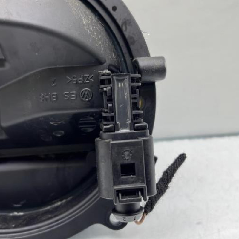 Bouton de coffre VOLKSWAGEN GOLF 5 Photo n°4