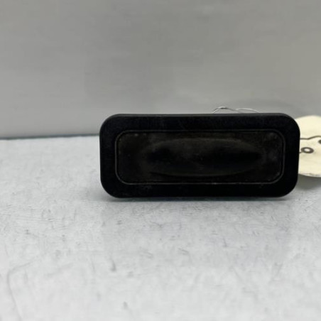 Bouton de coffre RENAULT GRAND SCENIC 3 Photo n°1