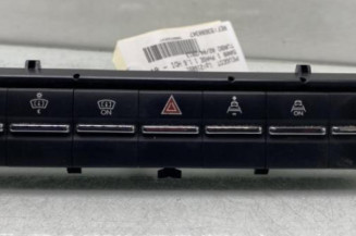Bouton de warning PEUGEOT 5008 1 Photo n°1