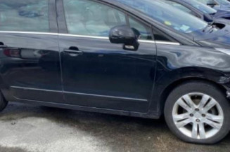 Bouton de warning PEUGEOT 5008 1