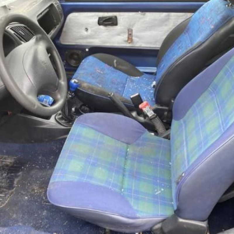 Pretensionneur de ceinture avant droit CITROEN SAXO Photo n°15