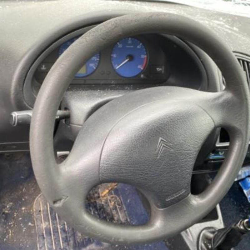 Pretensionneur de ceinture avant droit CITROEN SAXO Photo n°17