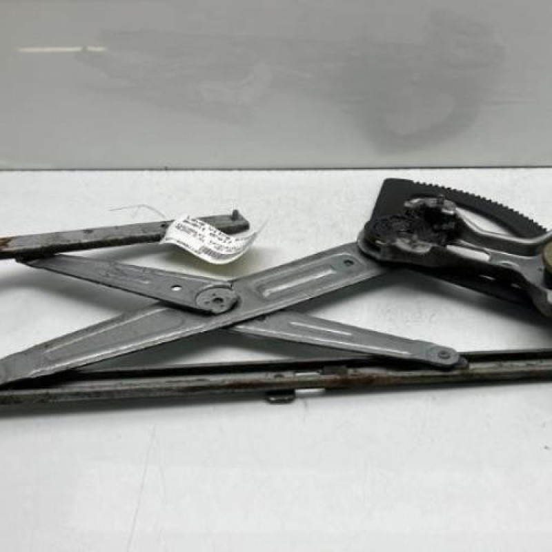 Leve vitre electrique avant droit CHEVROLET REZZO Photo n°1