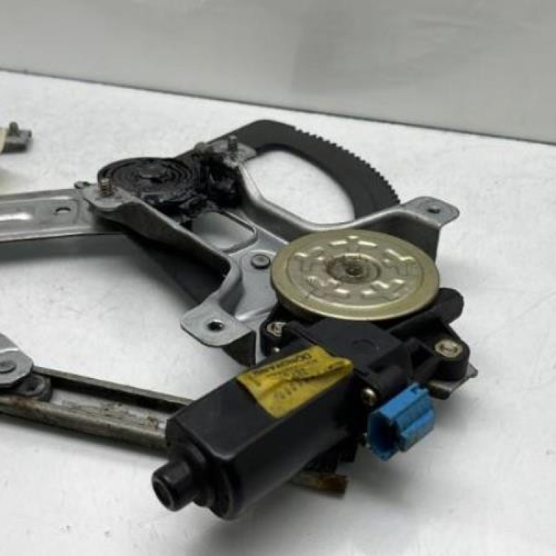 Leve vitre electrique avant droit CHEVROLET REZZO Photo n°4